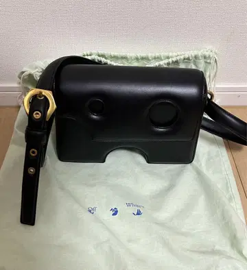 오프 화이트 크로스 바디 백