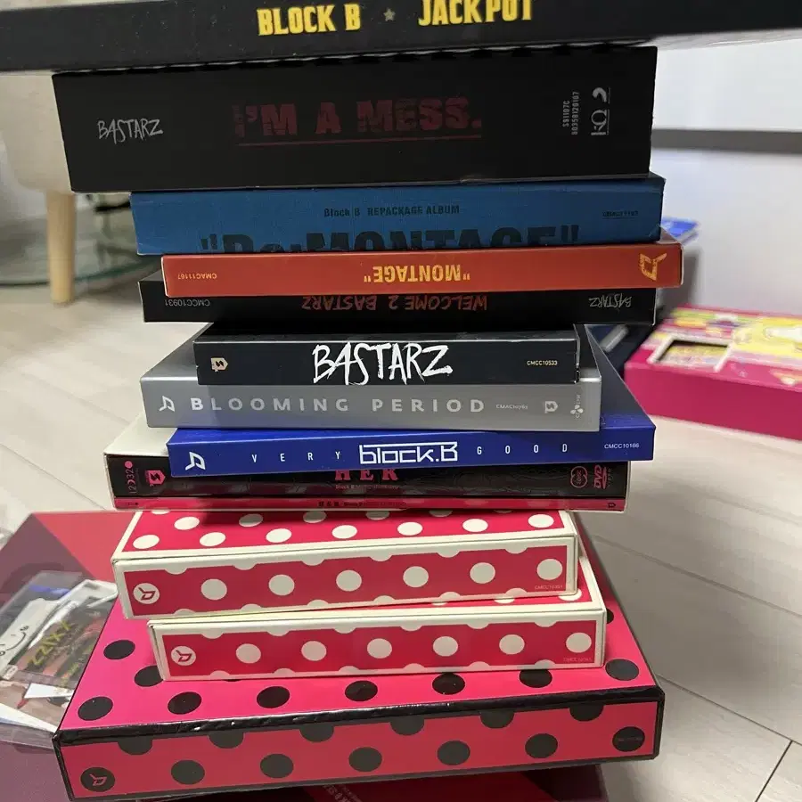 BLOCK Bサイン入り Blooming Period ミニアルバム Amazon.com: Block B [Blooming Period] 5th Mini Album CD+90p