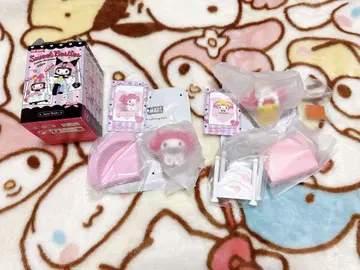 POP MART 팝마트 산리오 마이멜로디 쿠로미 피규어