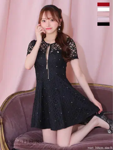 ROBE de FLEURS 블랙 자수 원피스