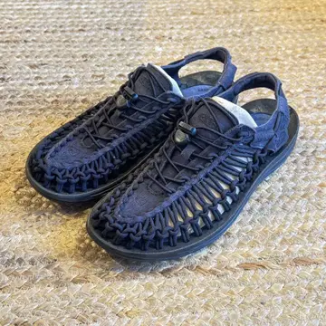 KEEN UNEEK 유니크 샌들 블랙 27cm