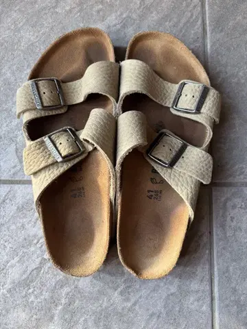 버켄스탁 애리조나 샌들 41 (26.5cm)