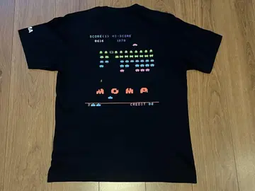 UT MoMA 스페이스 인베이더 백 프린트 티셔츠 남성용 S 여성용도