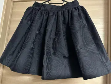 케이트 스페이드 뉴욕 자카드 로즈 패턴 스커트