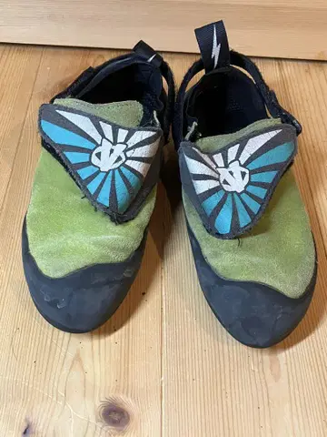 Evolv 키즈 클라이밍 신발 벨크로 20cm