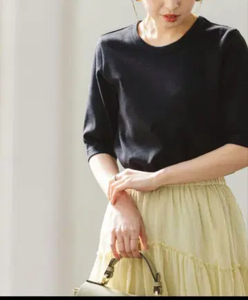 NOBLE 노블 수빈 코튼 5부 소매 티셔츠
