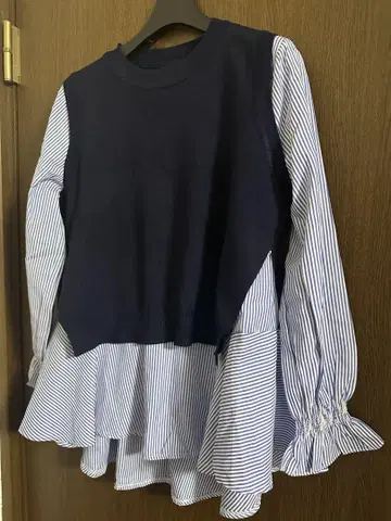 VOGUE Collection 니트 베스트 스트라이프 셔츠