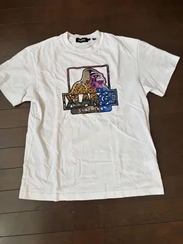 XLARGE 그래픽 프린트 티셔츠