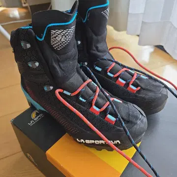 LA SPORTIVA ST GTX W Aequilibrium ST GTX