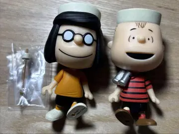 Peanuts Camp 액션 피규어 아웃도어 피규어 2종