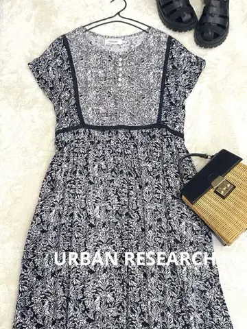 URBAN RESEARCH 보타니컬 프린트 프렌치 슬리브 원피스