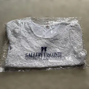 새상품 GALLERY VISCONTI 화이트 레이스 반팔 티셔츠