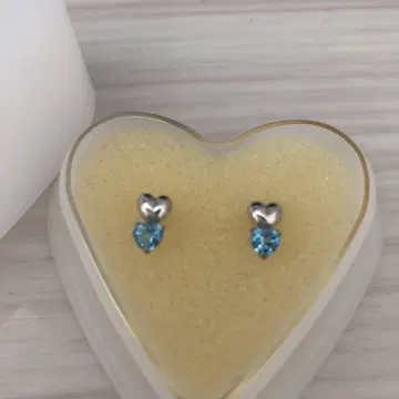 JEWELRY TSUTSUMI k14WG 블루 토파즈 하트형 귀걸이