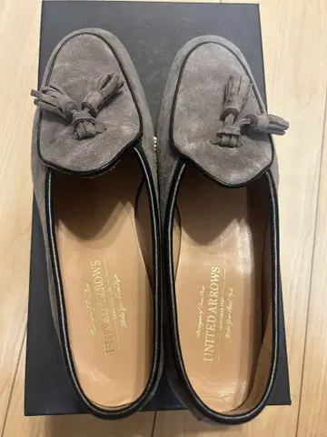 UNITED ARROWS 스웨이드 태슬 로퍼