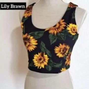 Lily Brawn 해바라기 무늬 상의