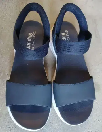 SKECHERS Slip-ins 네이비 스포츠 샌들