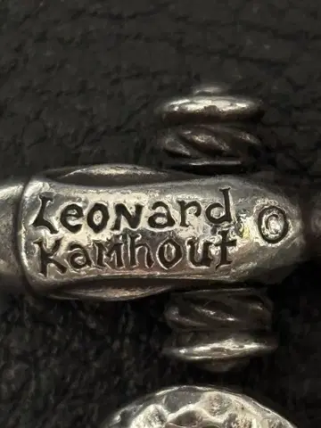 Leonard Kamhout 레오나르드 캄후트 실크 링크 팔찌