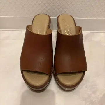 웨지 샌들 가죽 브라운 수입 셀렉샵 37 23.5cm 시착