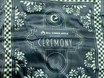 Mrs. GREEN APPLE CEREMONY 반다나 미세스 굿즈