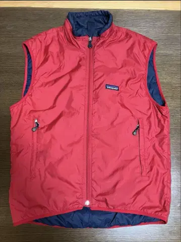 Patagonia 퍼프 볼 베스트 레드