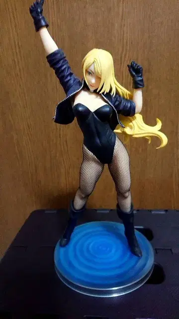 BLSHOUJO 동상 블랙 카나리