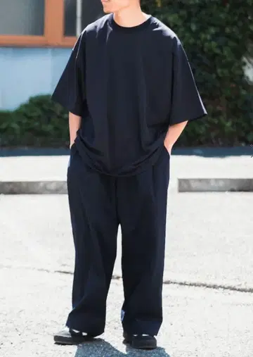 FUNCTIONAL WIDE SHORT-SLEEVE 티셔츠