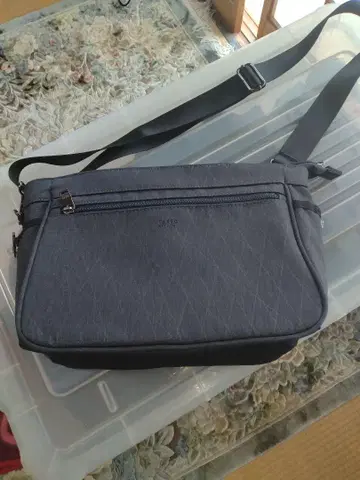 다케오 키쿠치 숄더 백 색상 그레이