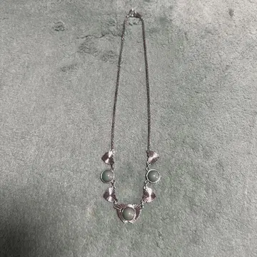 하트 모티브 목걸이 그린 컬러 스톤 포함 새상품급 35cm