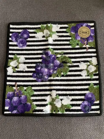 페이러 유나이티드 애로우즈 손수건 GRAPES