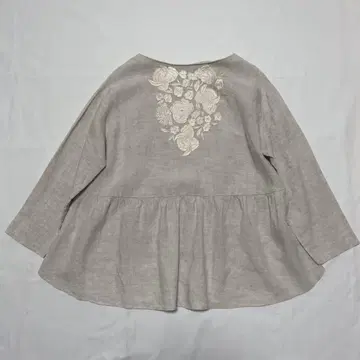 BEARDSLEY 린넨 백 자수 블라우스