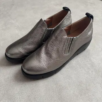 arui_toe 아루이토 미사용 천연 가죽 경량 통굽 슬립온 신발