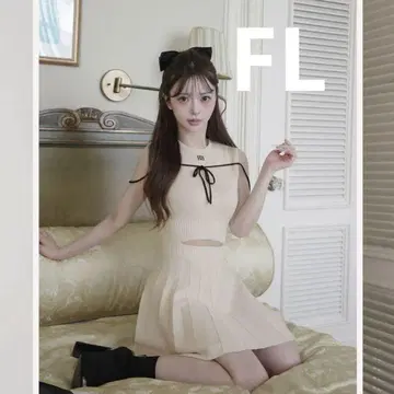 Darich 다리치 허리 오픈 스트링 니트 미니 원피스
