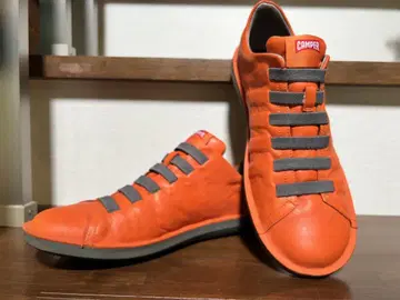 CAMPER 오렌지 스니커즈
