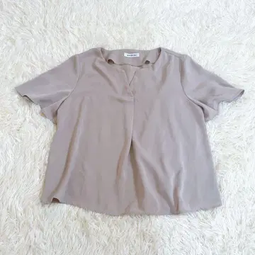 내추럴 뷰티 베이직 새틴 더블 크로스 반팔 멀티 사이즈 S 베이지