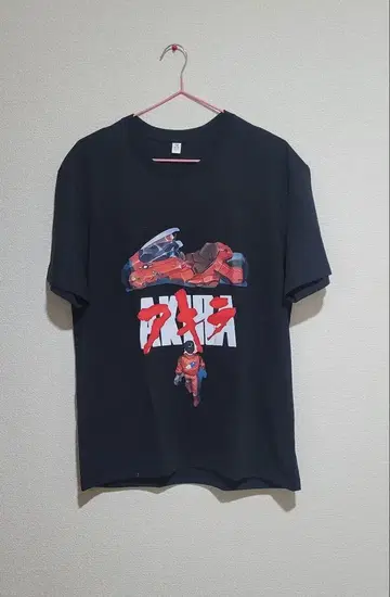 AKIRA 티셔츠 블랙