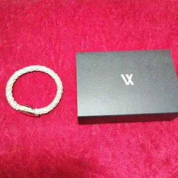 VARTIX #LUV 화이트