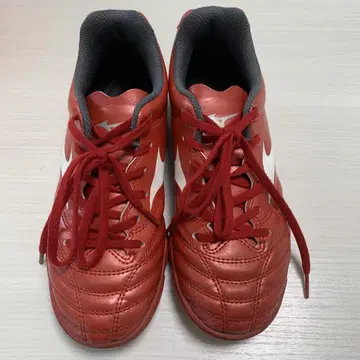 Mizuno 레드 축구화
