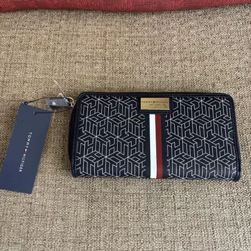 주말 할인 새상품 TOMMY HILFIGER 타미힐피거 장지갑