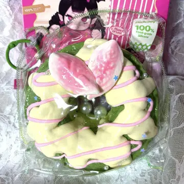 Mellojoy 스퀴즈 말차와 장미 거품 도넛