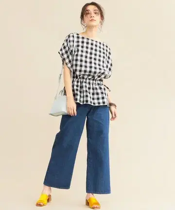 뷰티 앤 유스 오버 블라우스