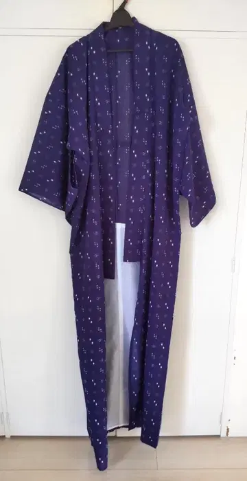 류큐 무용 민요 의상 기모노 오키나와 보라색
