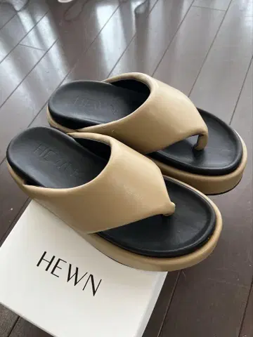 HEWN 플랫폼 플립플랍 샌들 38 베이지