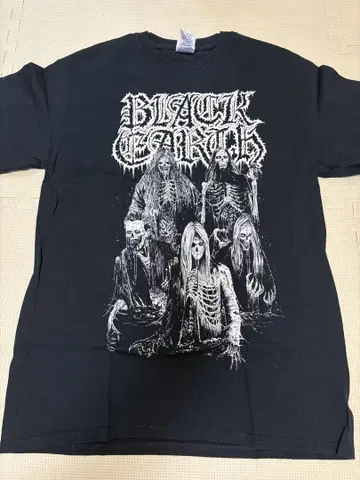 BLACK EARTH 티셔츠 M 사이즈 2016년 일본 공연