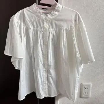 유나이티드 애로우즈 프릴 옷깃 반팔 셔츠