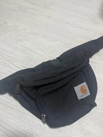칼하트 블랙 웨스트 파우치
