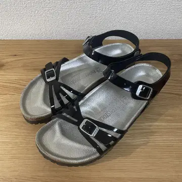 BIRKENSTOCK 버켄스탁 BALI 에나멜 23