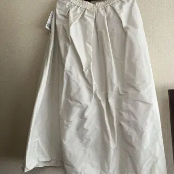 SLOBE IENA 샴브레이 타프타 랜덤 턱 스커트 38