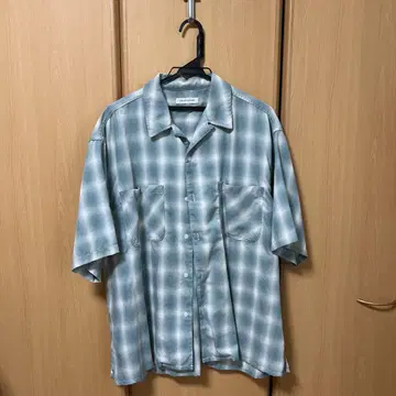 FREAK'S STORE 스카이블루 체크 무늬 반팔 셔츠
