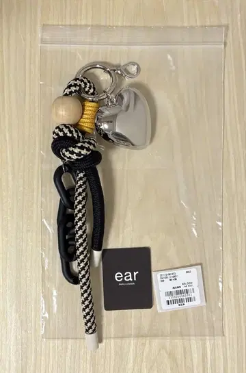 ear 파피용 '인플루언서 uchida 기획' 하트가 달린 로프 스트랩