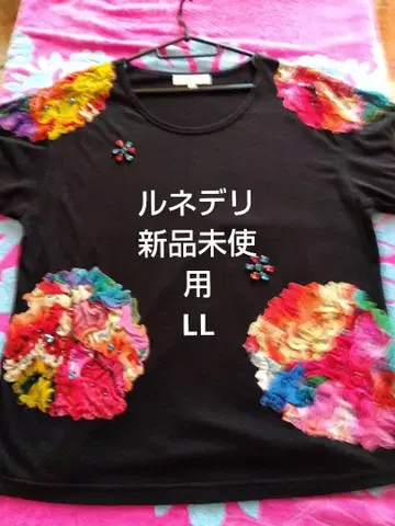 미사용 새상품  비쥬가 달린 컬러풀 플라워 모티브 풀오버 LL